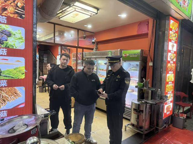 湘湖街道“三三”联动破题，让“九小场所”安全不缺位